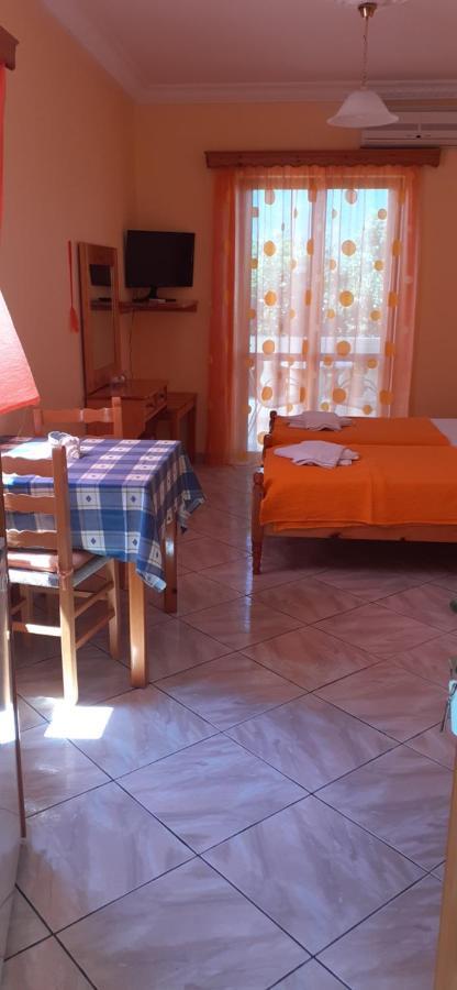 Apartament To Spiti Tis Eirinis Poros Town Zewnętrze zdjęcie