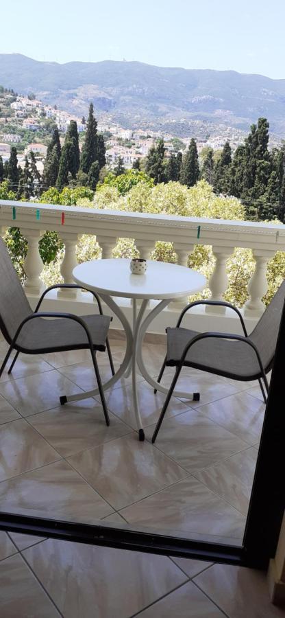 Apartament To Spiti Tis Eirinis Poros Town Zewnętrze zdjęcie