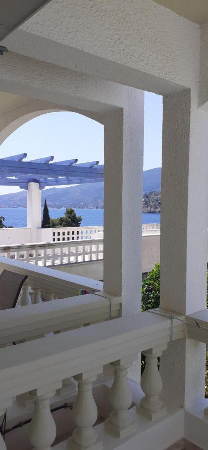 Apartament To Spiti Tis Eirinis Poros Town Zewnętrze zdjęcie