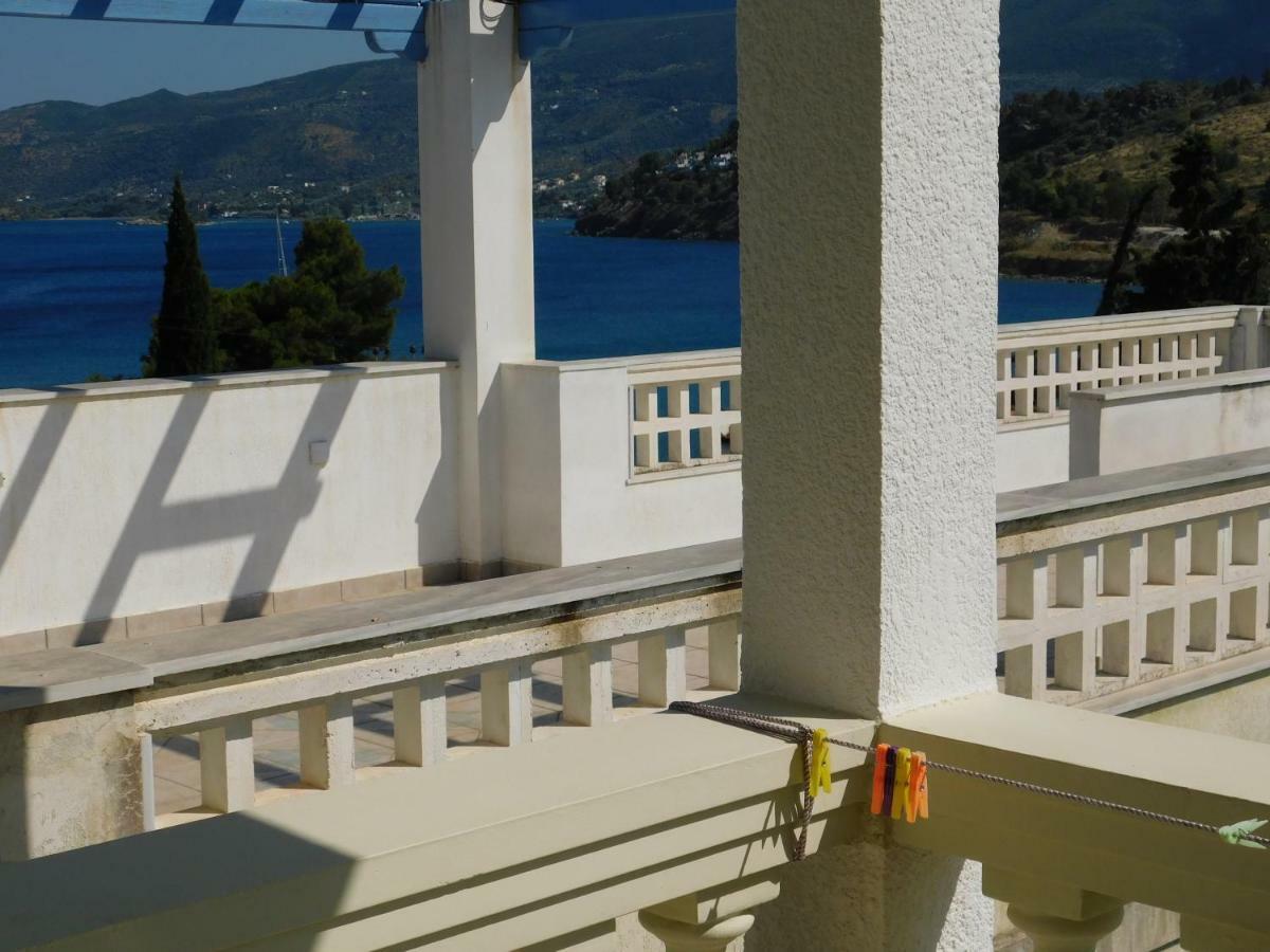 Apartament To Spiti Tis Eirinis Poros Town Zewnętrze zdjęcie