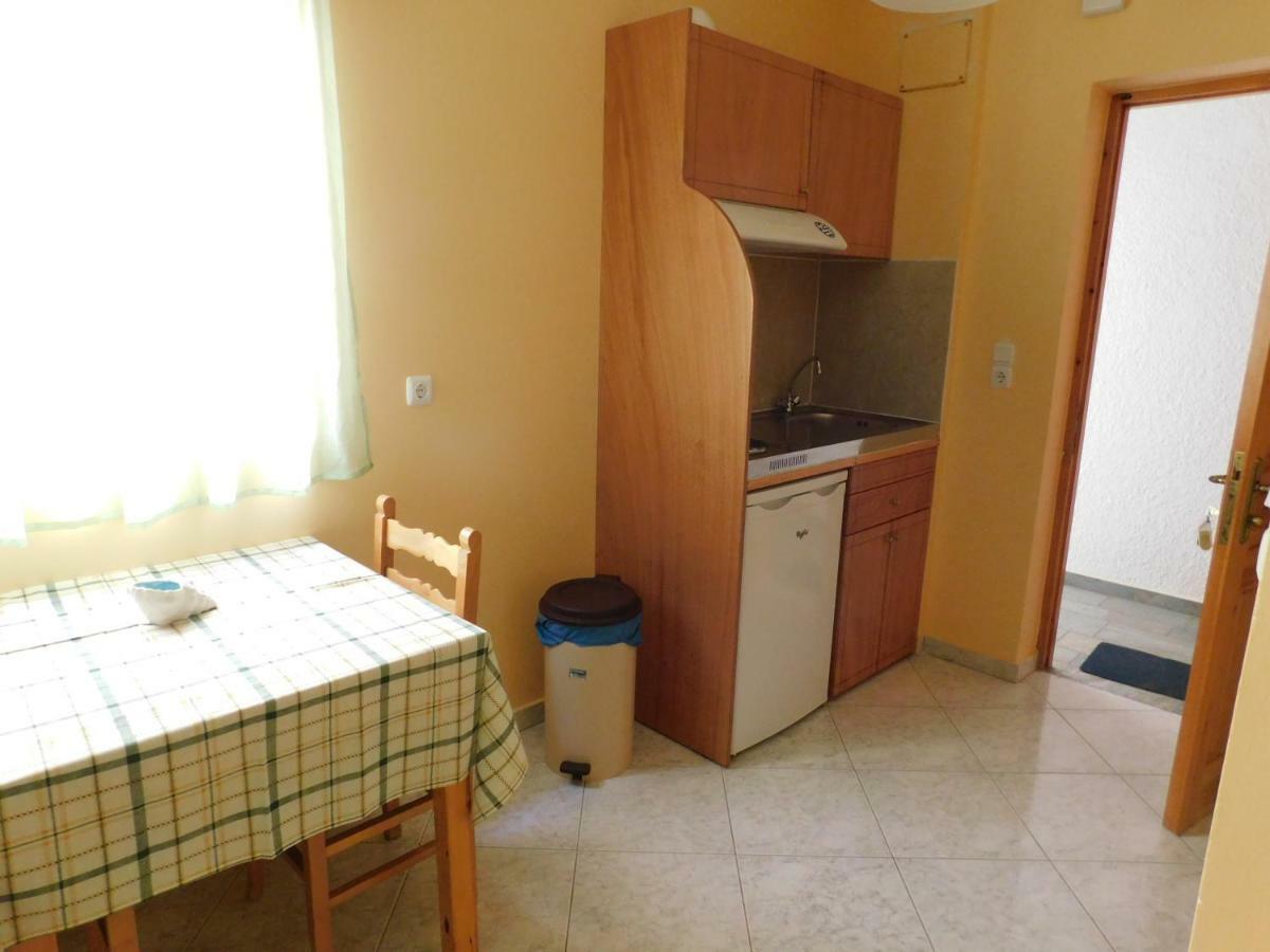 Apartament To Spiti Tis Eirinis Poros Town Zewnętrze zdjęcie