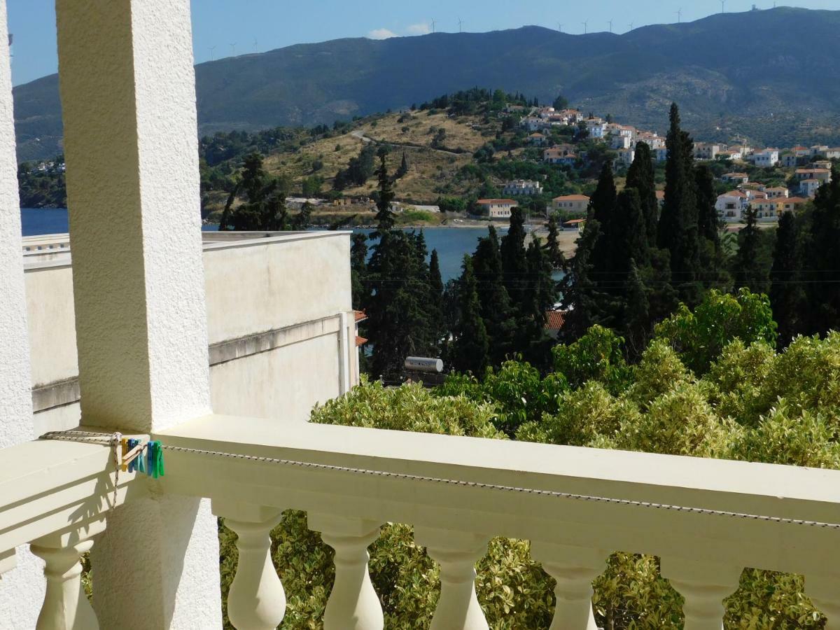 Apartament To Spiti Tis Eirinis Poros Town Zewnętrze zdjęcie