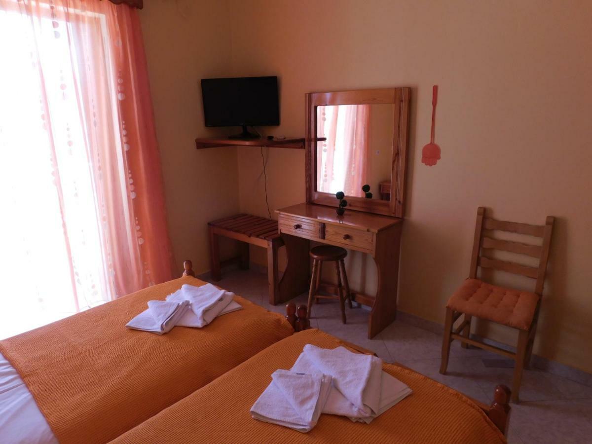Apartament To Spiti Tis Eirinis Poros Town Zewnętrze zdjęcie